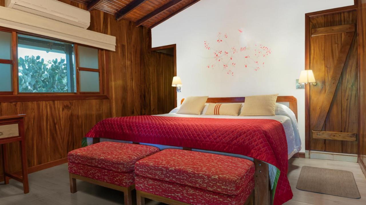 The Wooden House Hotel Puerto Villamil Kültér fotó