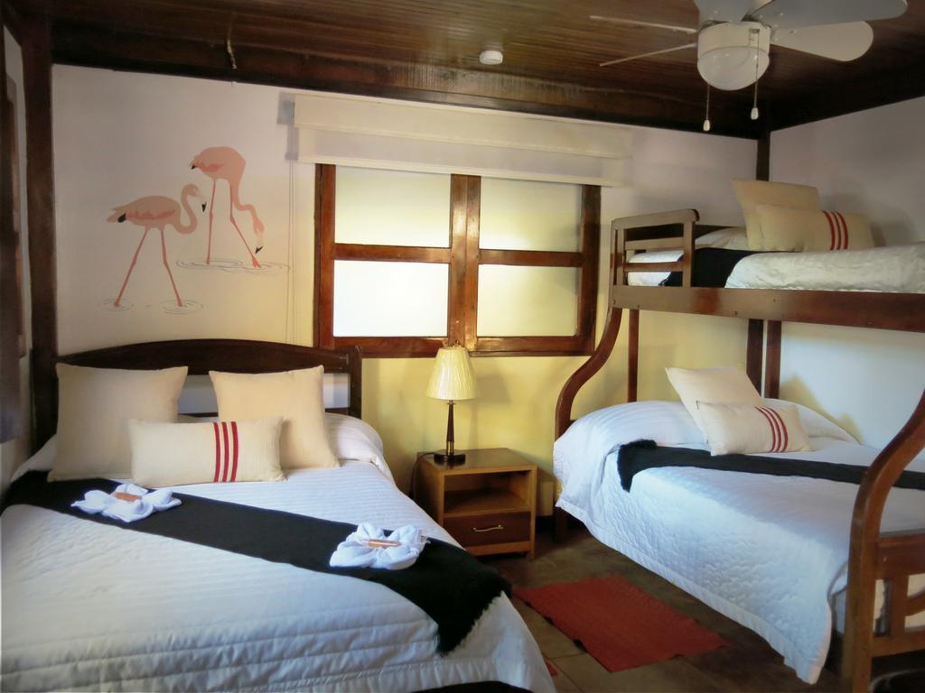 The Wooden House Hotel Puerto Villamil Kültér fotó