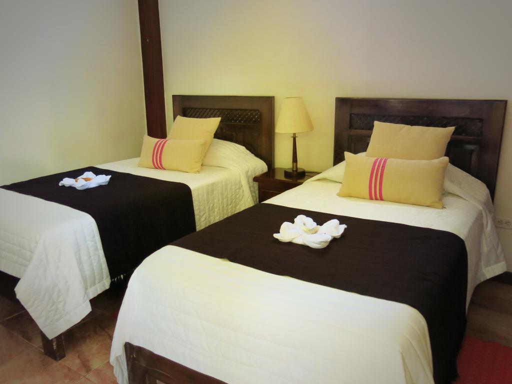 The Wooden House Hotel Puerto Villamil Kültér fotó