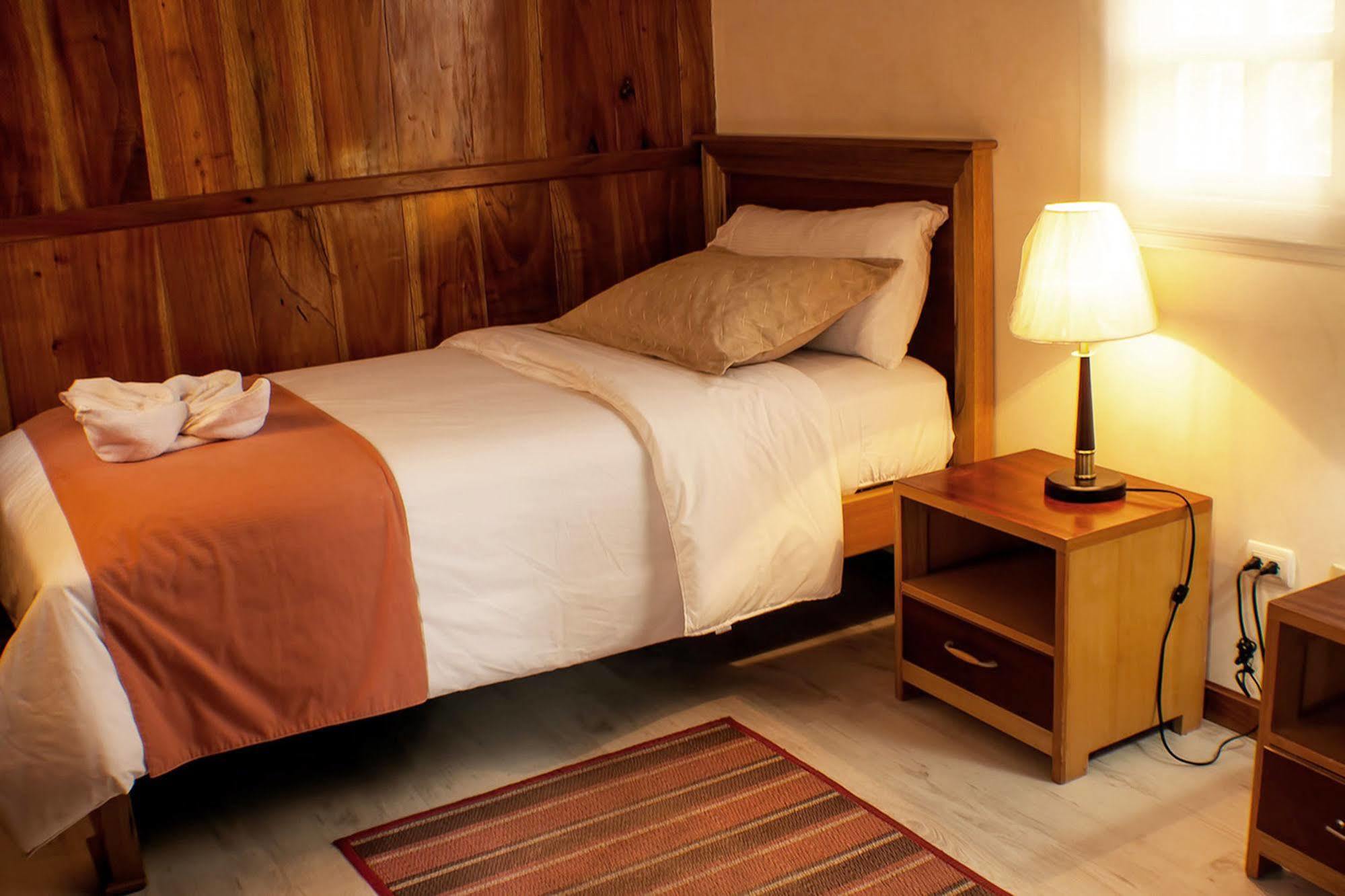 The Wooden House Hotel Puerto Villamil Kültér fotó